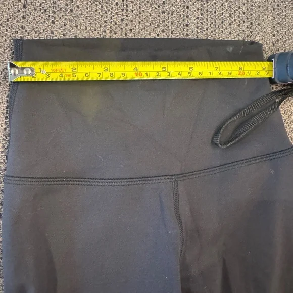Lululemon black leggings size 00 - Picture 4 of 5